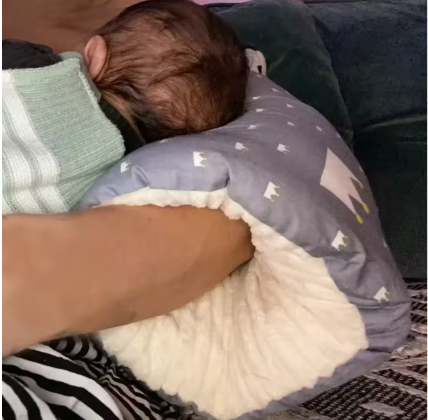 Ergonomisches Stillkissen